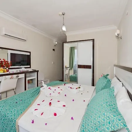 Carpe Diem Gold Hotel 4*