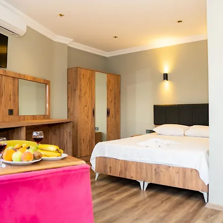 Carpe Diem Gold Hotel
