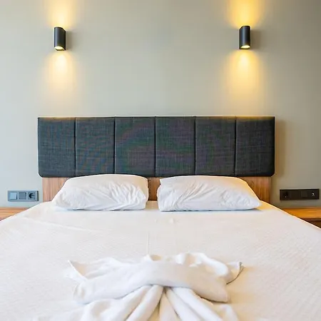 Carpe Diem Gold Hotel 2*