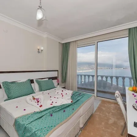 Carpe Diem Gold Hotel