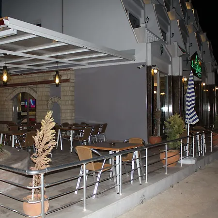 Carpe Diem Gold Hotel