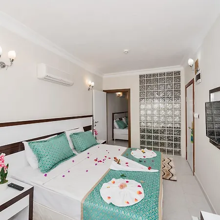 Carpe Diem Gold Hotel 4*