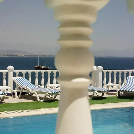 Carpe Diem Gold Hotel